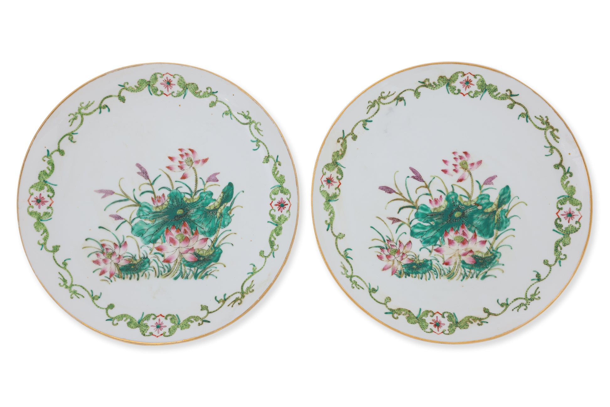 A PAIR OF ENAMELLED PORCELAIN LOTUS DISHES