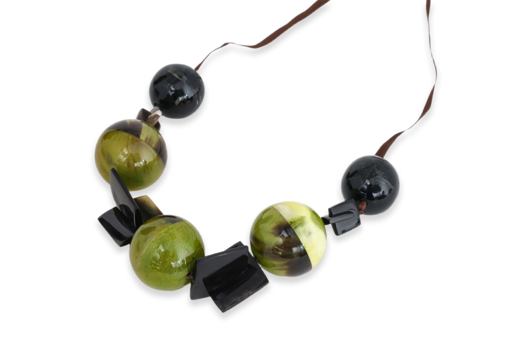MARNI - A STATEMENT NECKLACE