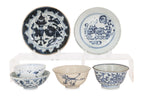 A GROUP OF SIX BLUE AND WHITE PORCELAIN WARES