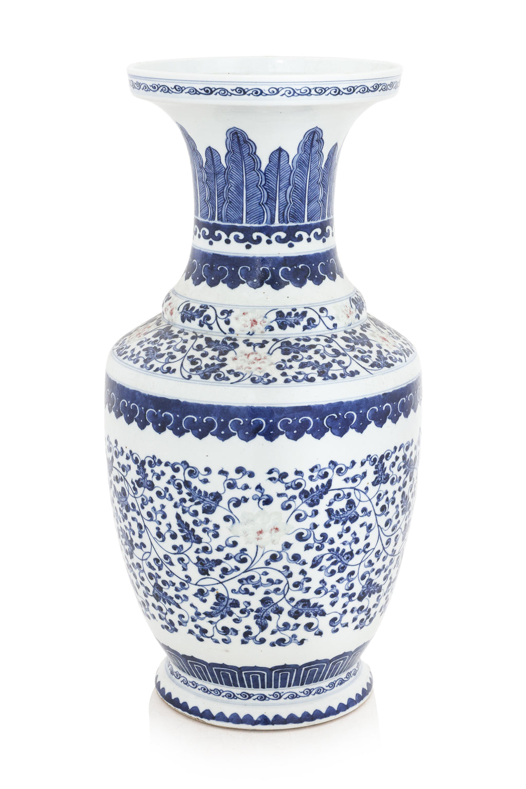 A LARGE BLUE WHITE AND RED UNDERGLAZE PORCELAIN VASE