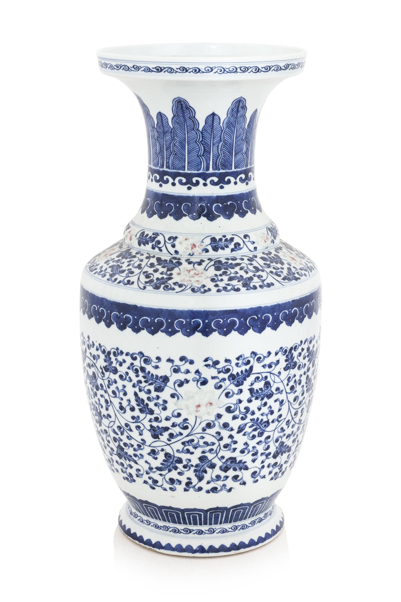 A LARGE BLUE WHITE AND RED UNDERGLAZE PORCELAIN VASE