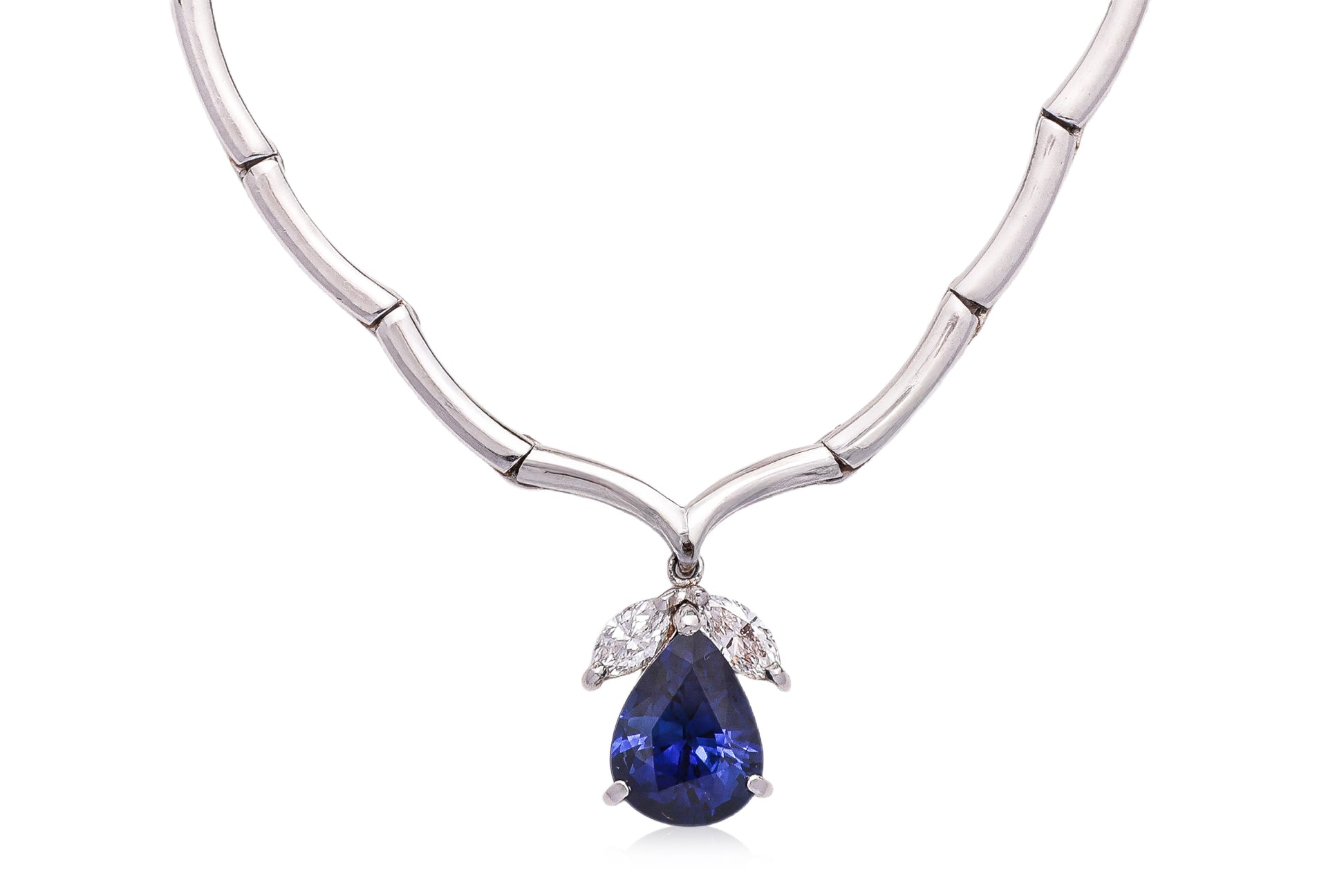 A BLUE SAPPHIRE AND DIAMOND NECKLACE