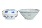 A GROUP OF FOUR BLUE AND WHITE WARES