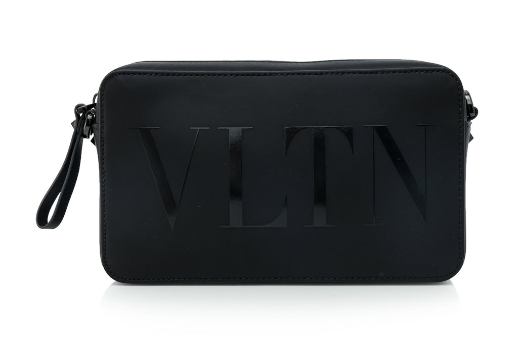 VALENTINO GARAVANI - A 'VLTN' CROSS BODY BAG