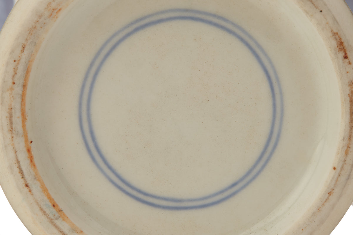 A BATAVIAN STYLE BLUE AND WHITE BALUSTER VASE