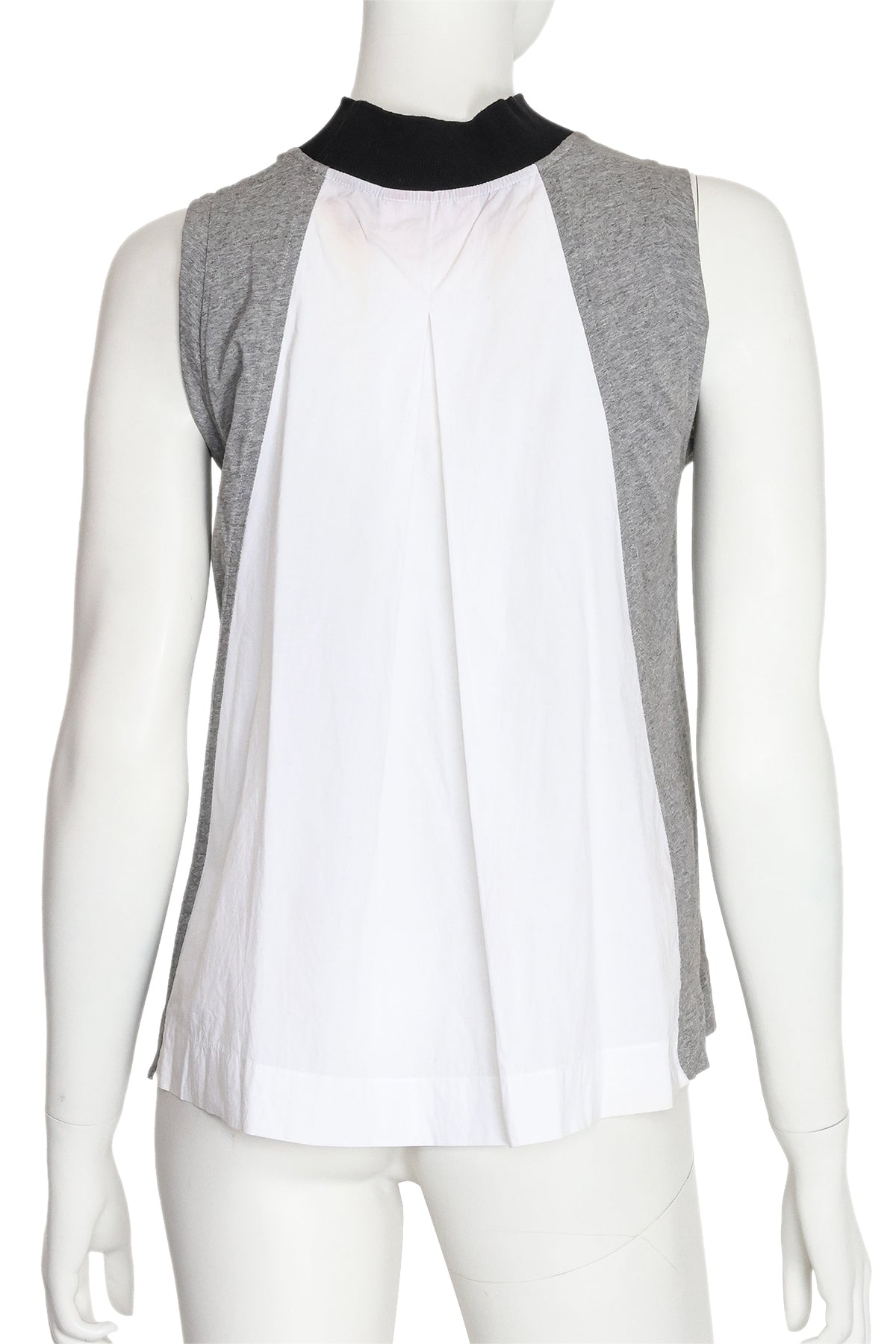 MARNI - A GREY AND WHITE SLEEVELESS COTTON TOP