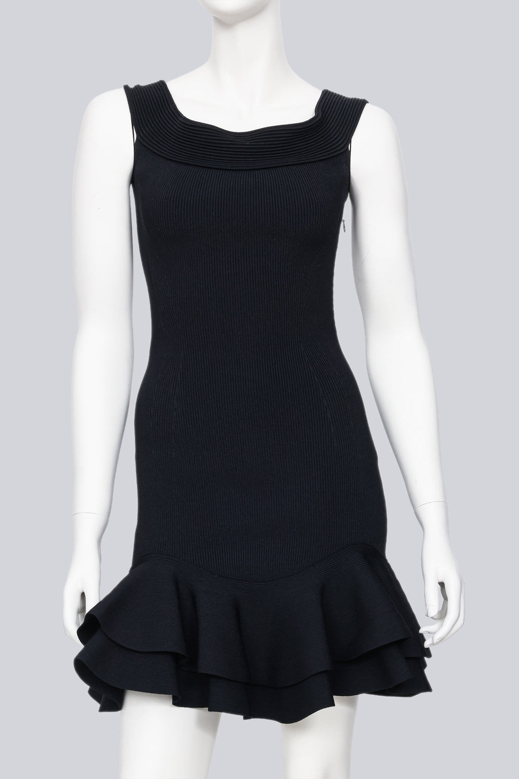 ALEXANDER MCQUEEN - A BLACK KNIT DRESS