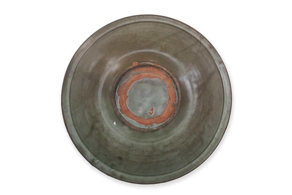 A LONGQUAN CELADON FLUTED DISH