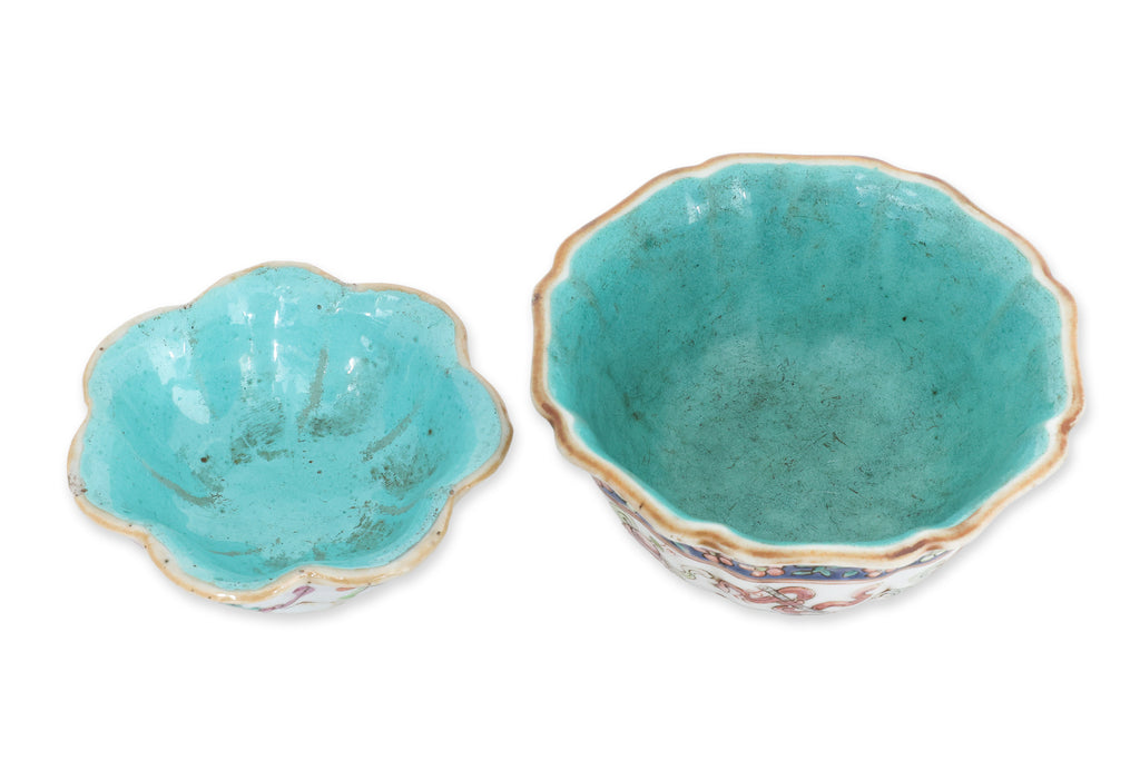 TWO FAMILLE ROSE PORCELAIN BOWLS