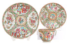 A GROUP OF THREE CANTON ROSE MEDALLION PORCELAIN OBJECTS