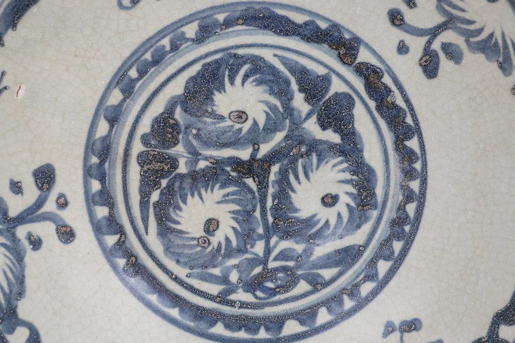 TWO LARGE BLUE AND WHITE SWATOW DISHES