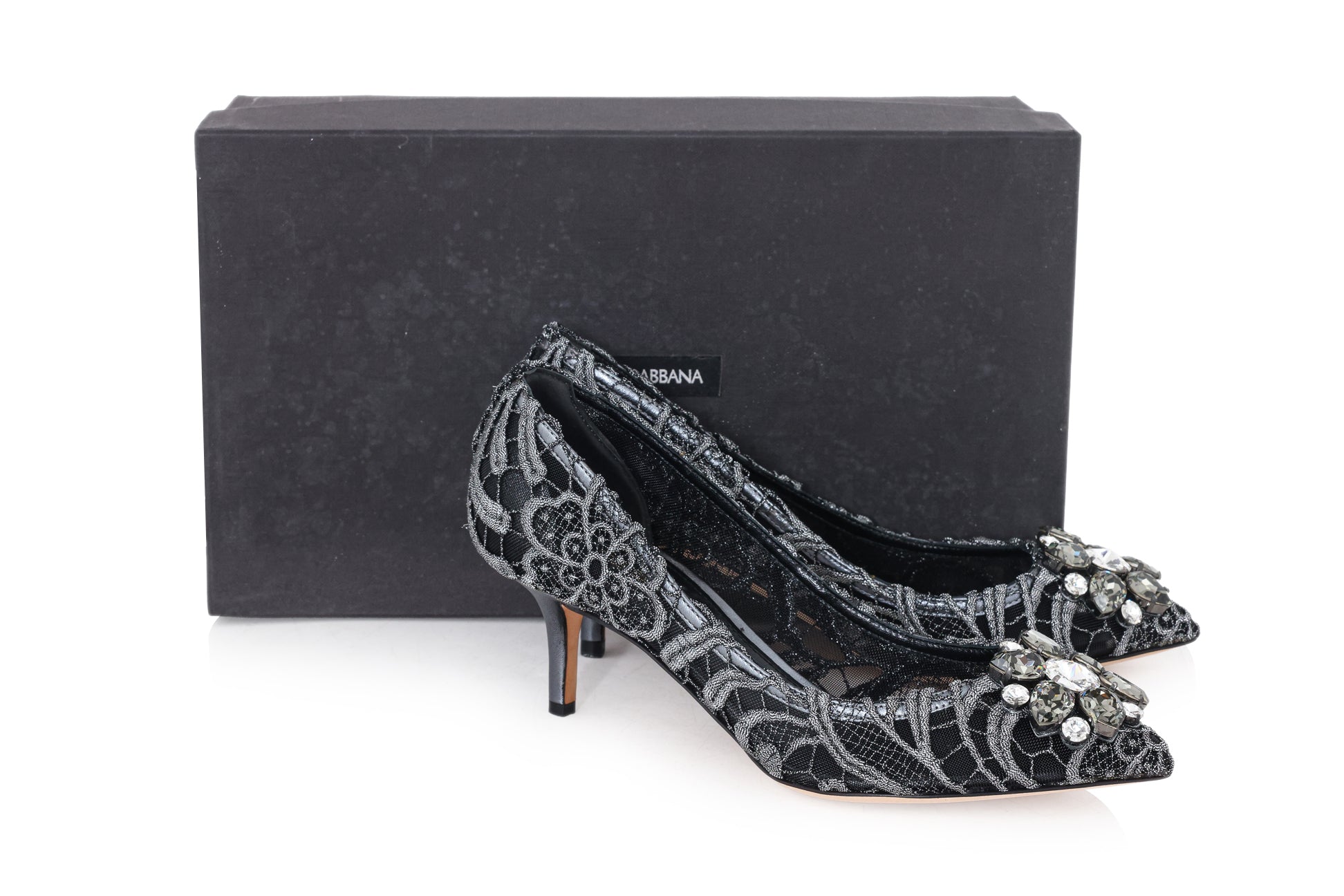 DOLCE & GABBANA – A PAIR OF ANTHRACITE ‘BELLUCCI’ EMBELLISHED LACE PUMPS