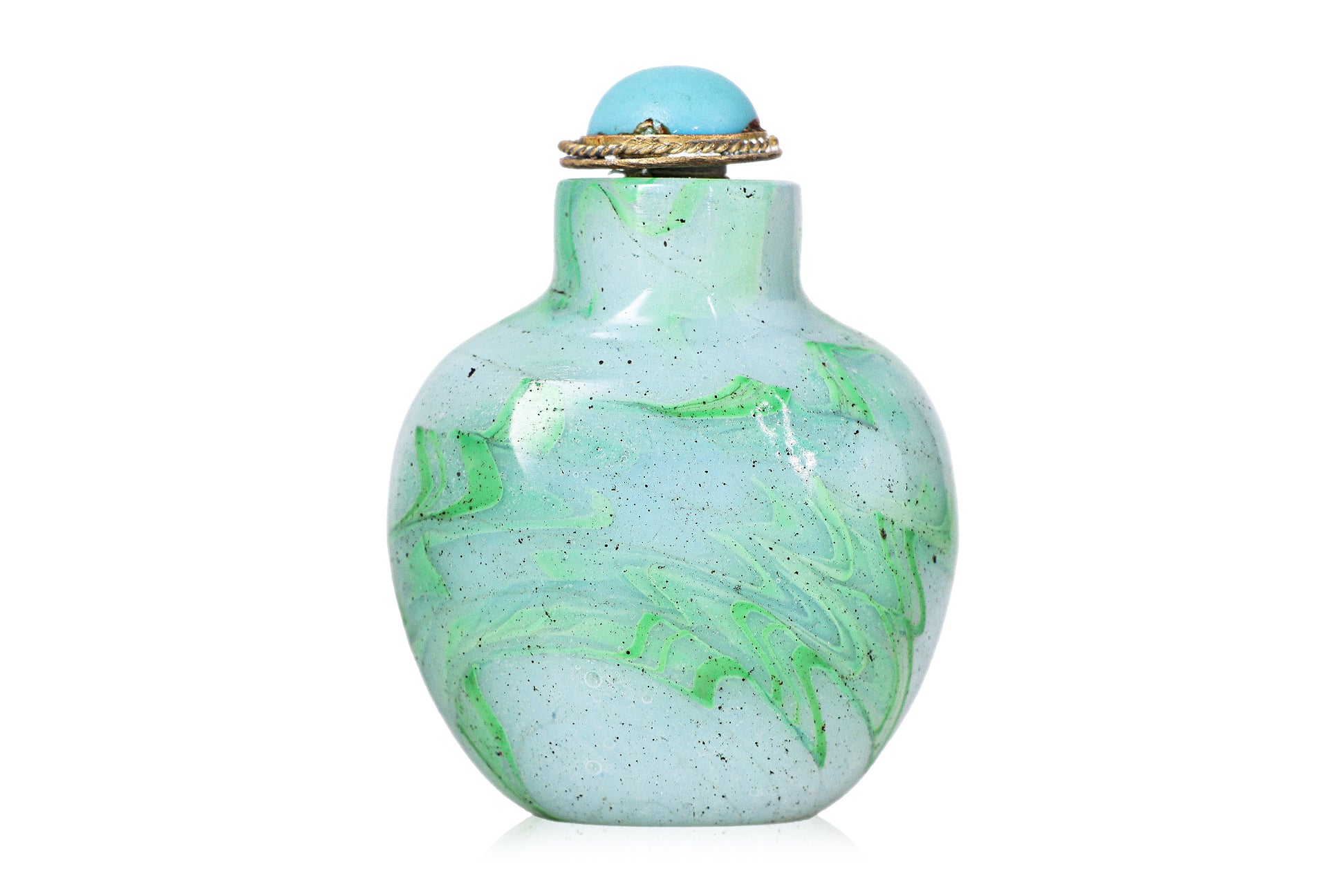 A GROUP OF THREE GLASS SNUFF BOTTLES (1)