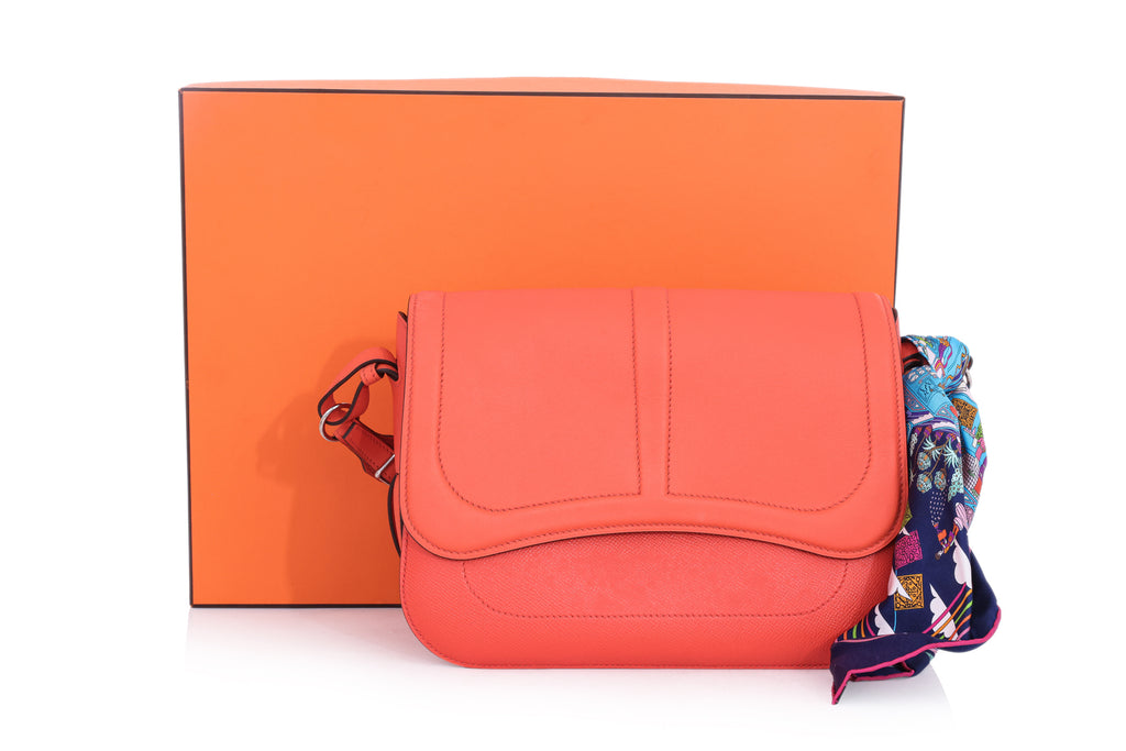HERMÈS – AN ORANGE POPPY ‘HARNAIS’ BAG