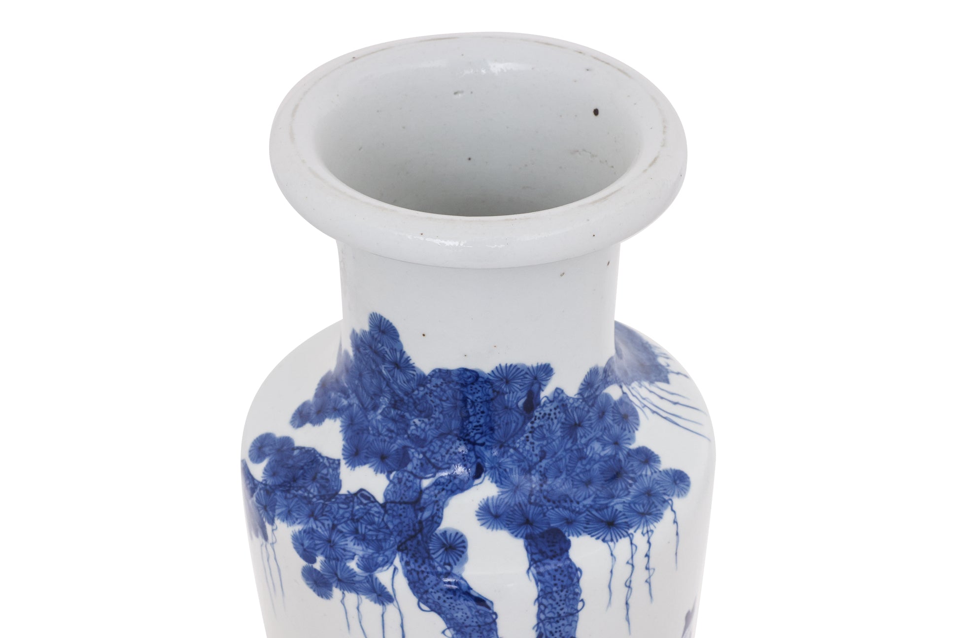 A LARGE 'THREE KINGDOMS' SUBJECT BLUE AND WHITE PORCELAIN ROULEAU VASE