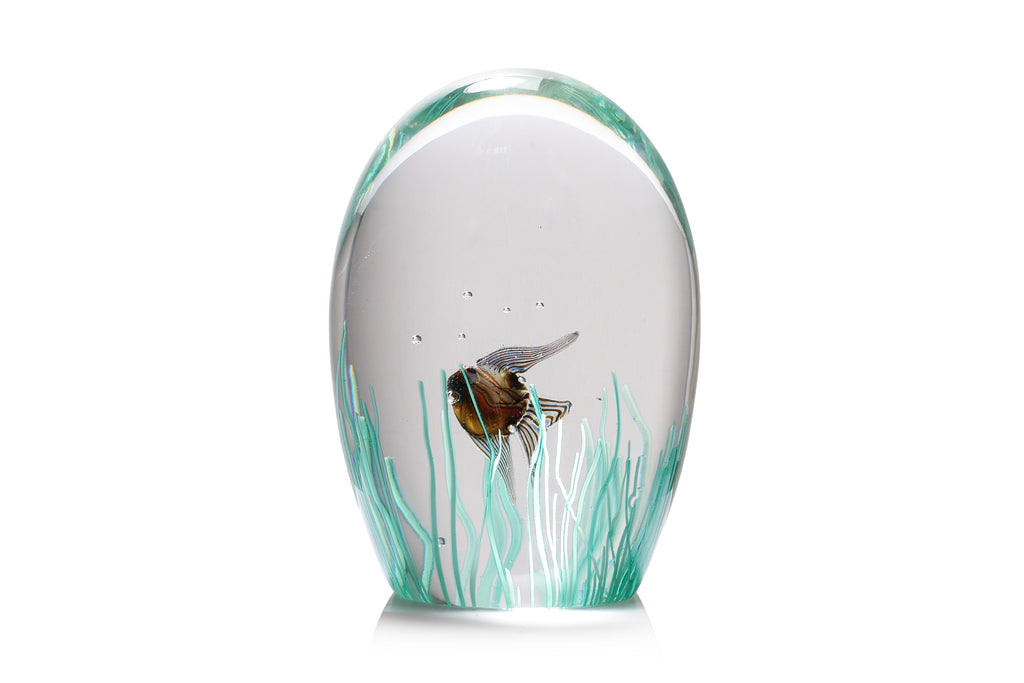 A LARGE ART GLASS PAPERWEIGHT IN THE MANNER OF CENEDESE