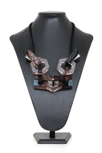 BURBERRY - A CHUNKY COSTUME NECKLACE