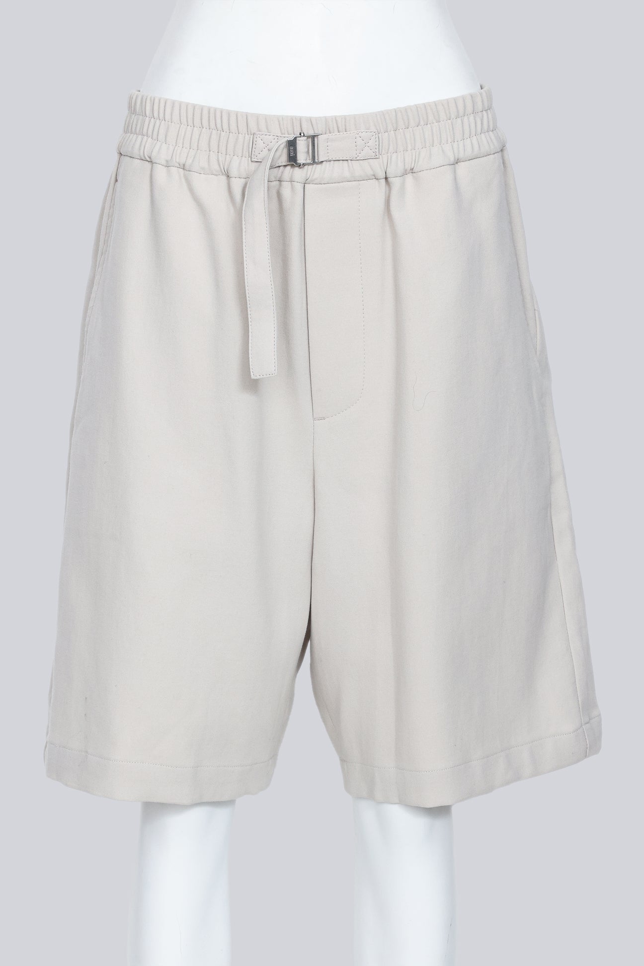 AMI - A PAIR OF MEN'S SHORTS