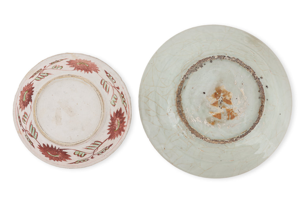 A GROUP OF THREE POLYCHROME WARES