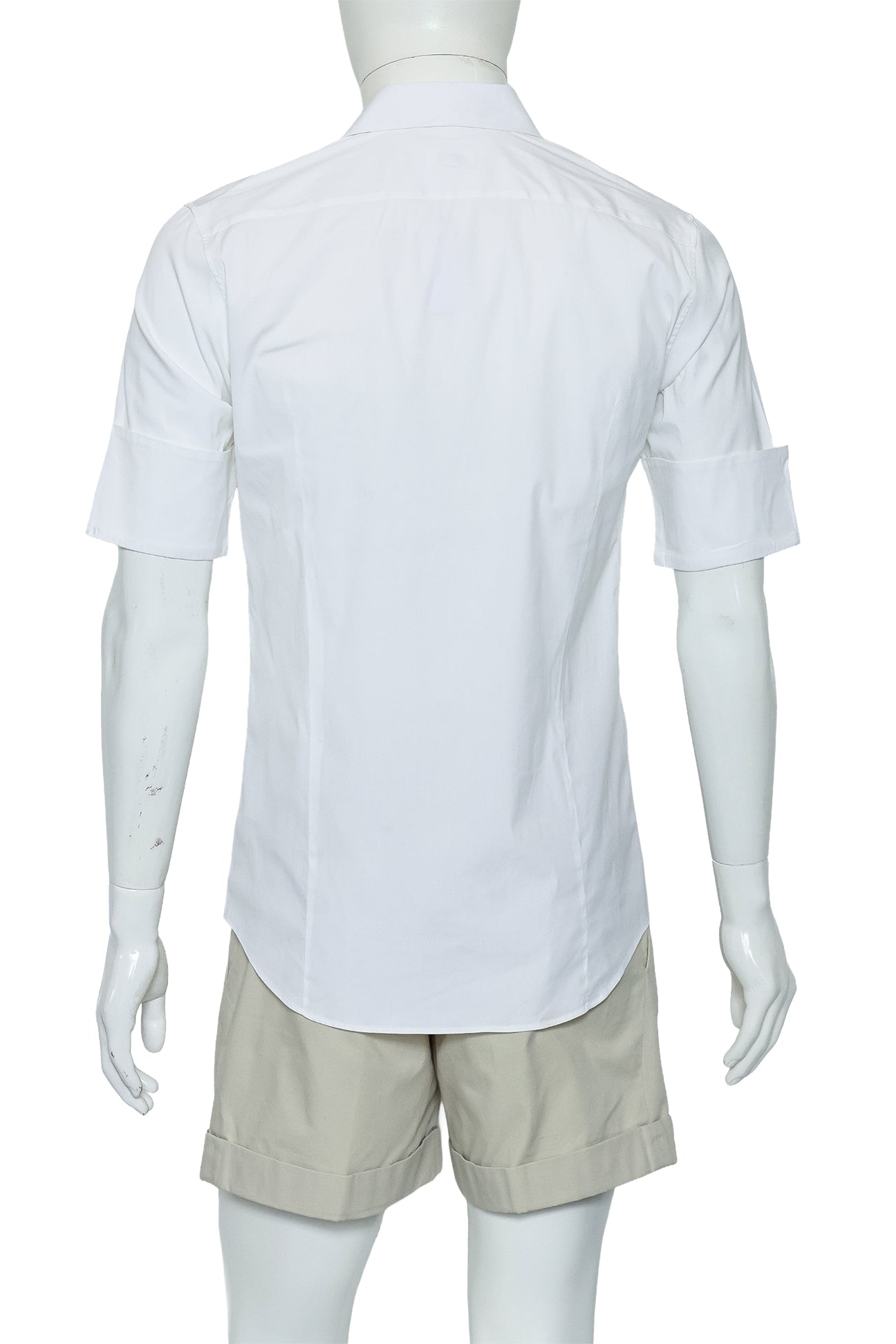 JIL SANDER - A WHITE SHIRT AND BEIGE SHORTS ENSEMBLE