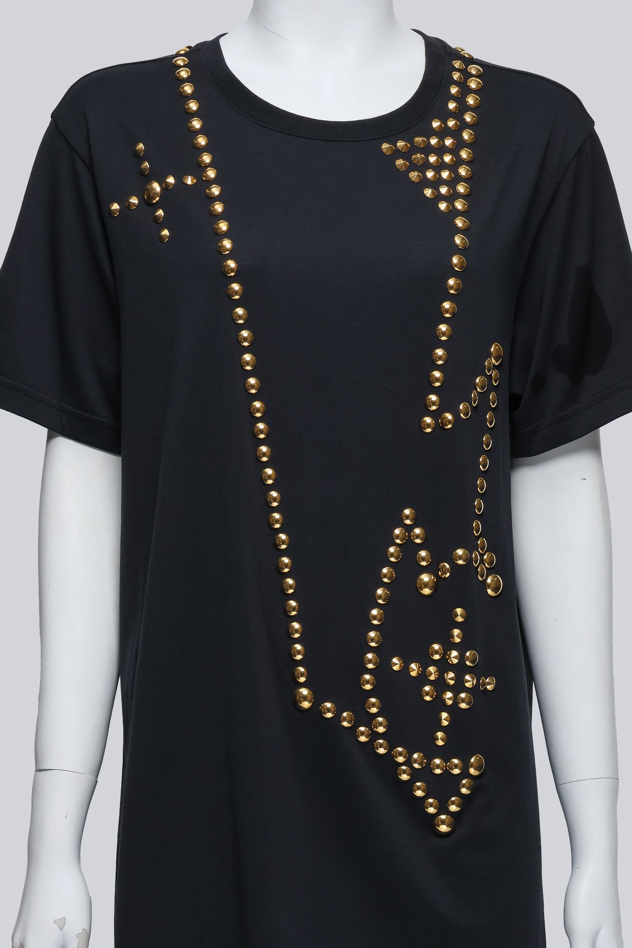 GIVENCHY - A COPPER STUDDED BLACK T-SHIRT