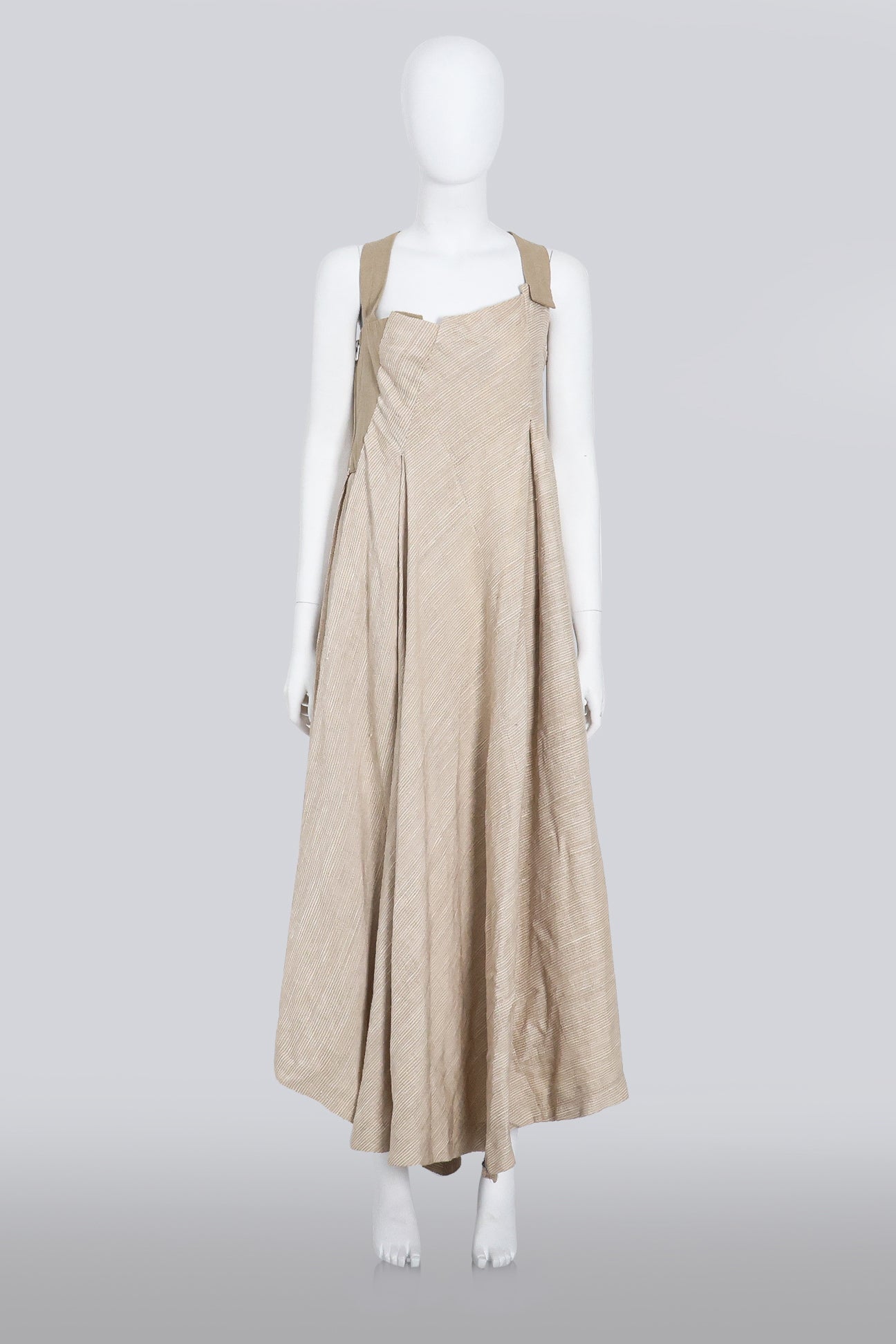 AKIRA - A SILK BEIGE APRON DRESS