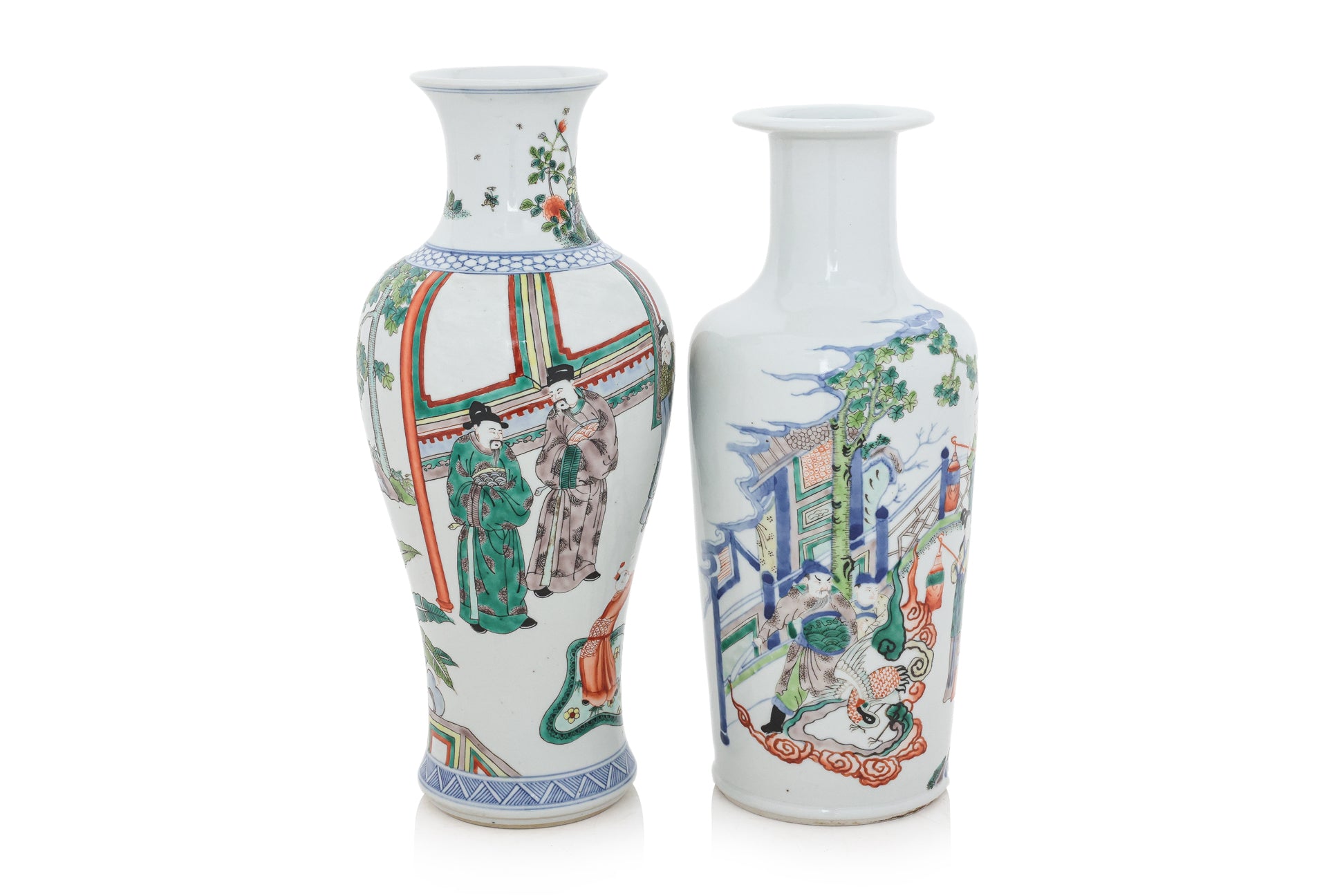 A WUCAI MALLET VASE AND A FAMILLE VERTE BALUSTER VASE