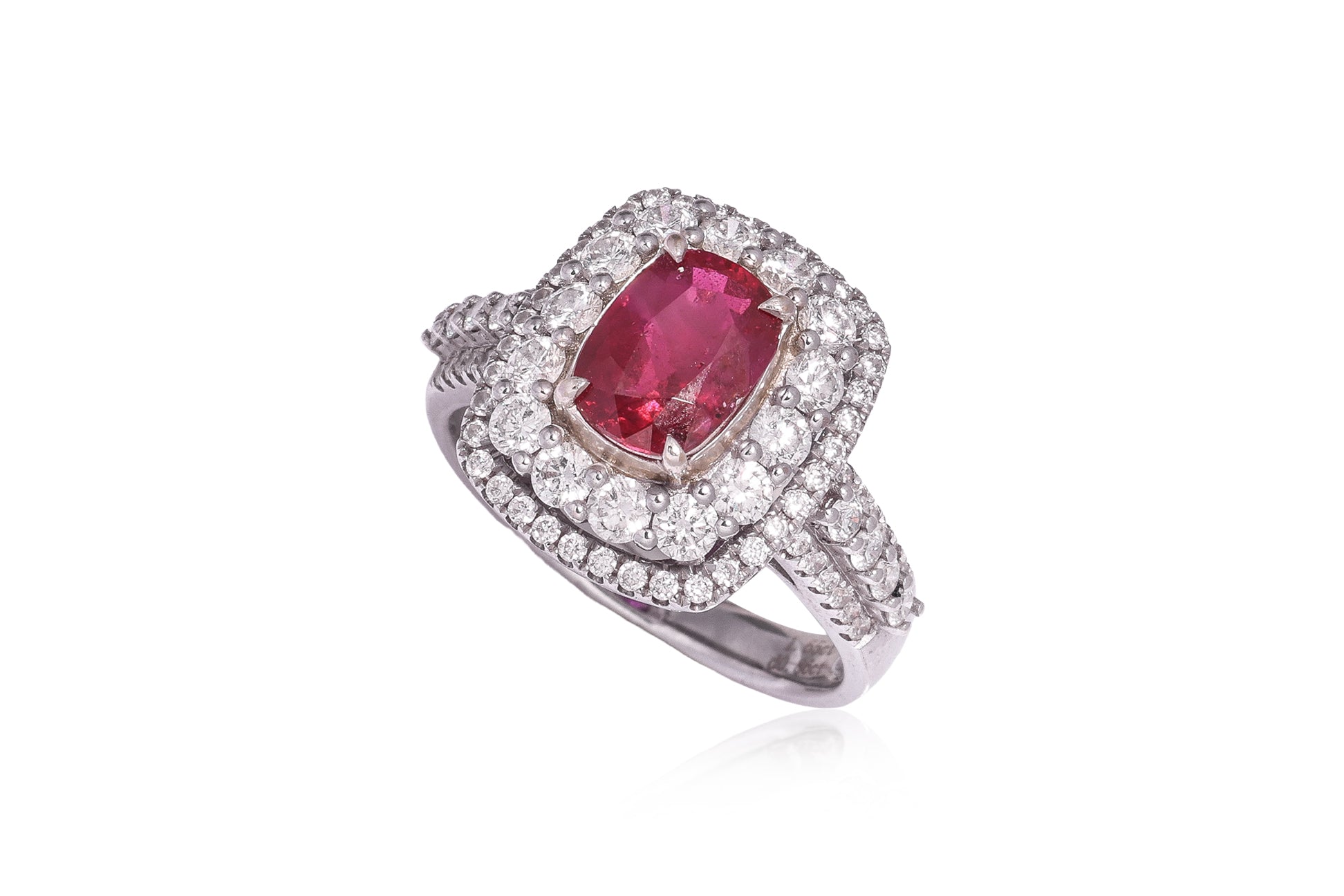 AN UNHEATED BURMESE RUBY AND DIAMOND RING