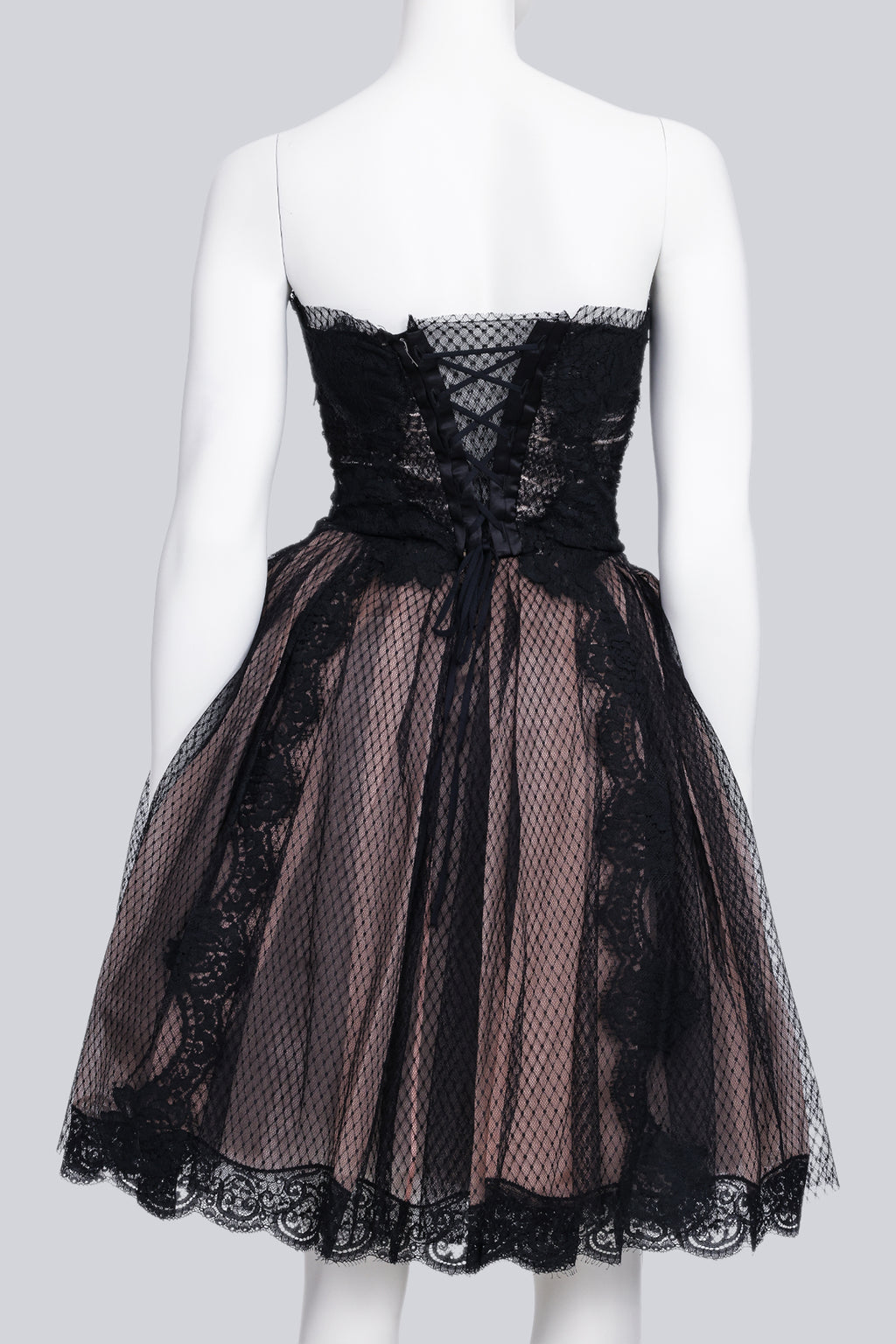 DOLCE & GABBANA - A BLACK LACE DRESS