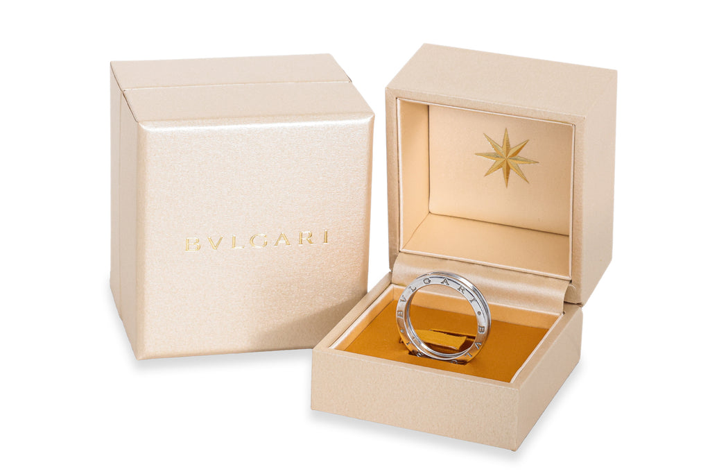 BULGARI - A WHITE GOLD 'B.ZERO1' SINGLE BAND RING
