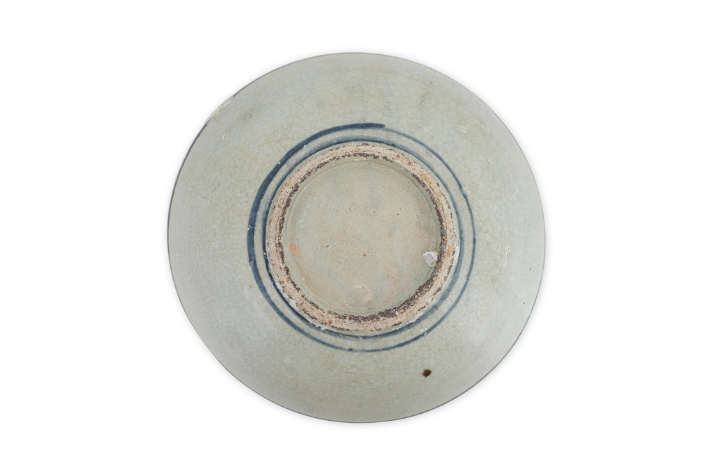 TWO LARGE BLUE AND WHITE SWATOW DISHES