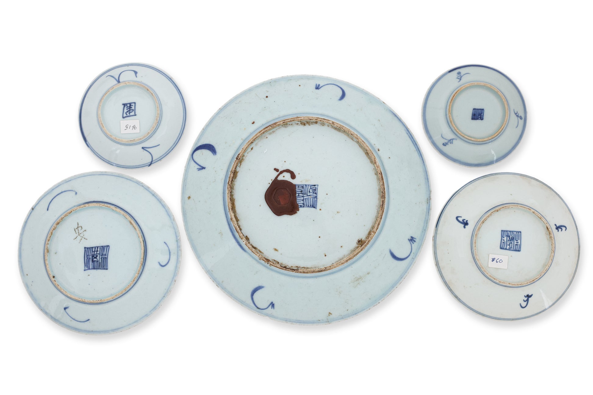 A LARGE GROUP OF 'SWEET PEA' BLUE AND WHITE PORCELAIN ITEMS