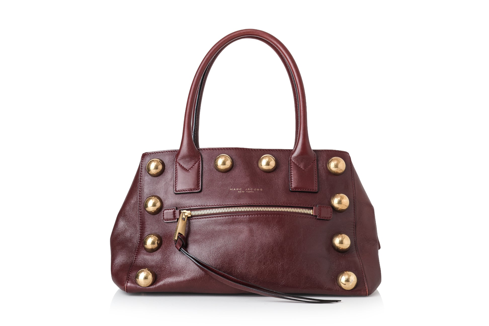 MARC JACOBS - A STUDDED SHOULDER BAG