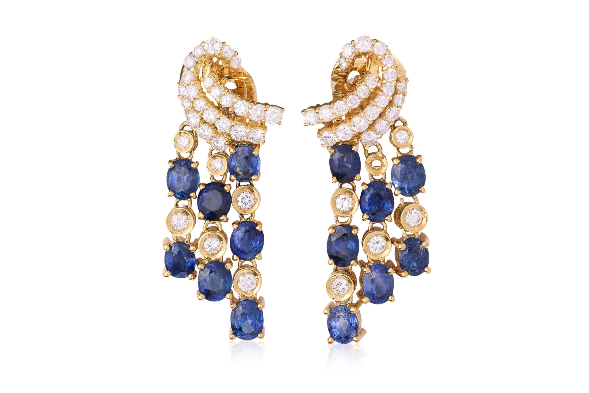 A PAIR OF SAPPHIRE AND DIAMOND EARRINGS