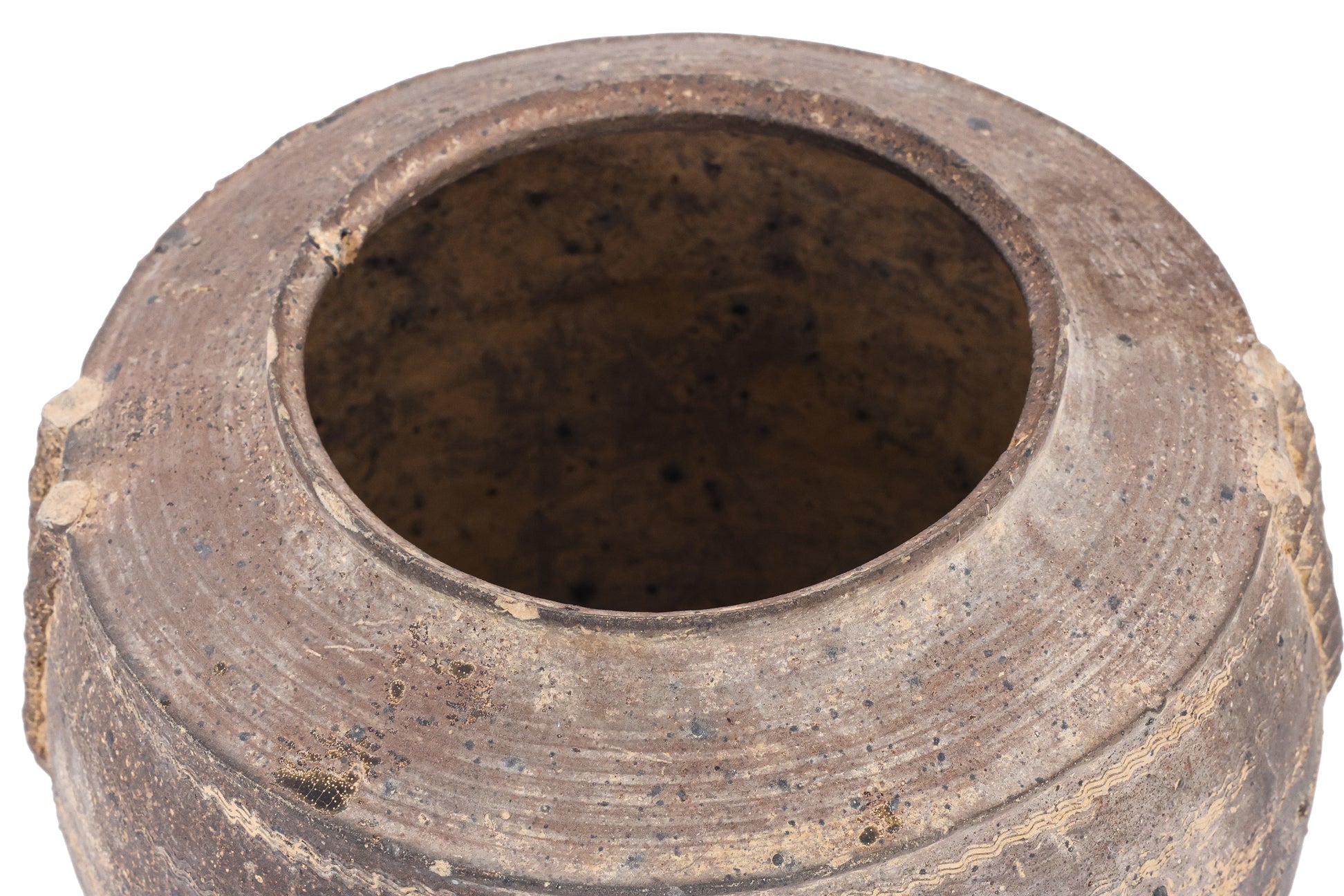 A DARK BROWN EARTHENWARE JAR