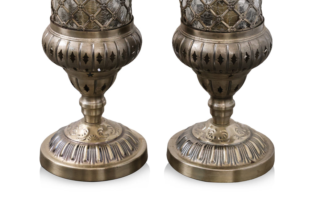 A PAIR OF METAL AND GLASS TABLE LAMPS