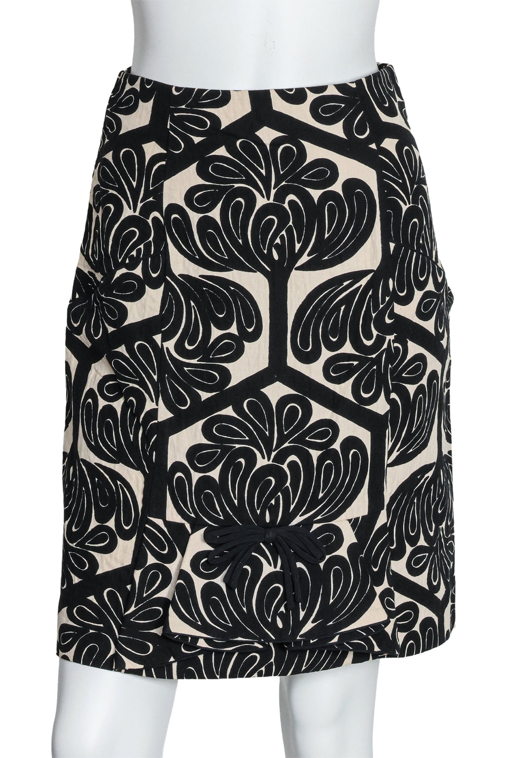 MARNI - A MONOCHROME SKIRT, WINTER EDITION 2011