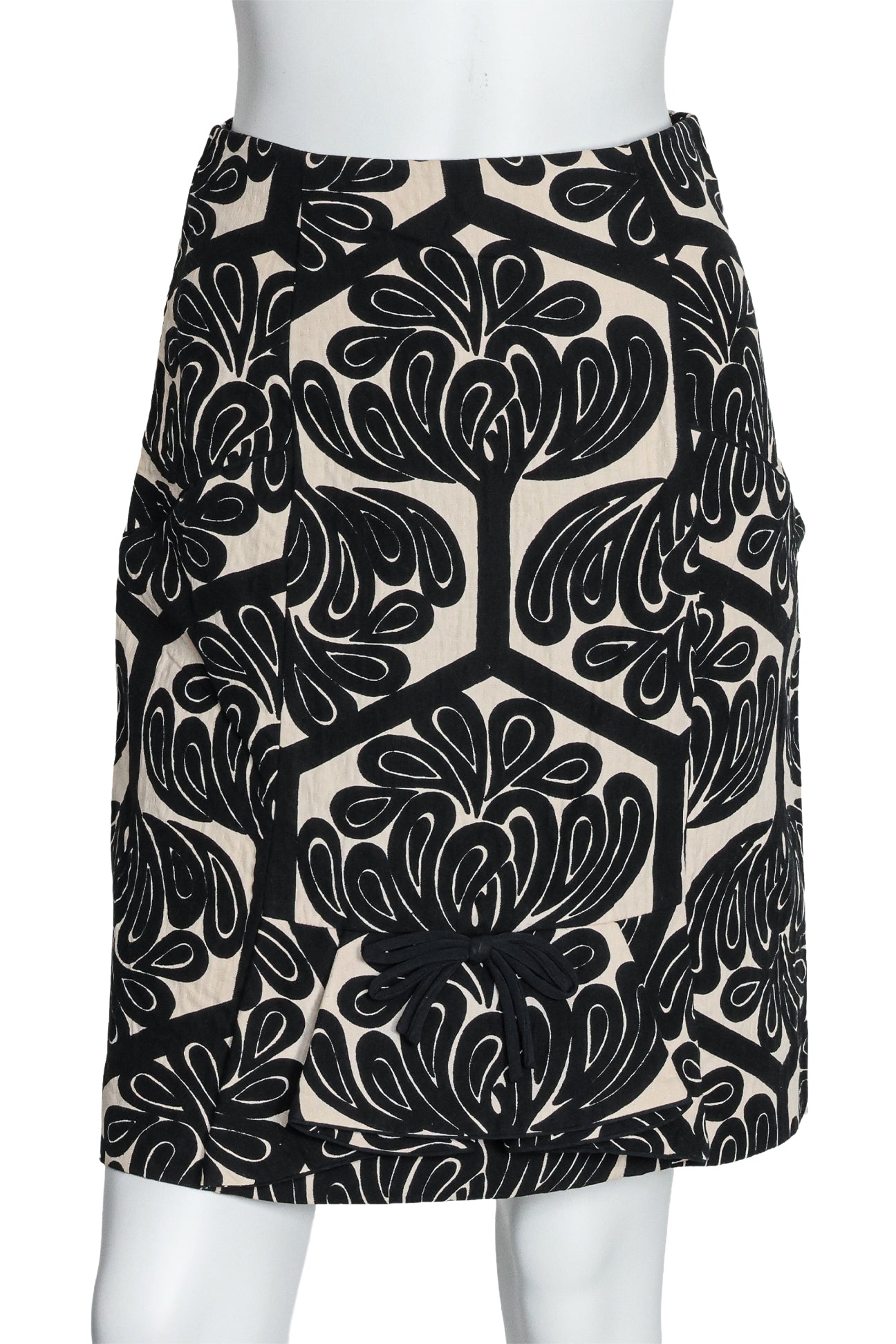 MARNI - A MONOCHROME SKIRT, WINTER EDITION 2011