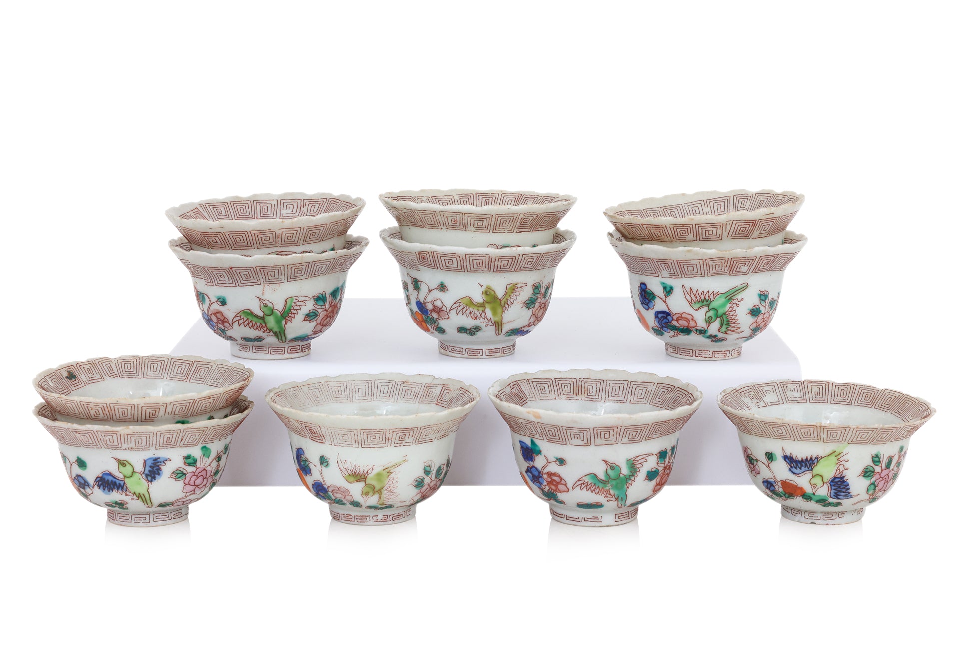 A SET OF 11 PORCELAIN TEA BOWLS
