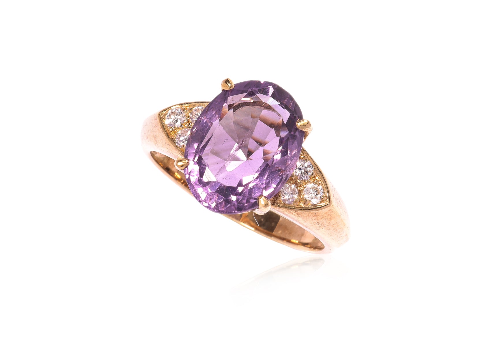 AN AMETHYST AND DIAMOND RING