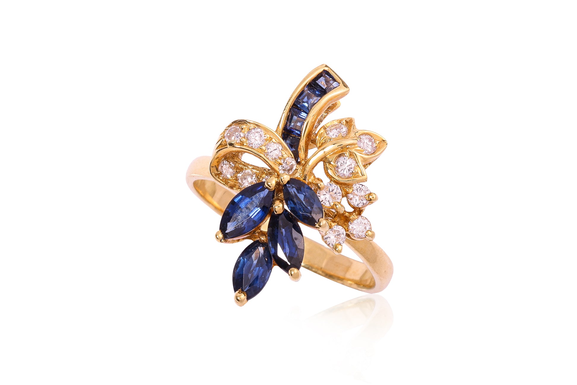 A SAPPHIRE AND DIAMOND PENDANT RING CONVERTIBLE