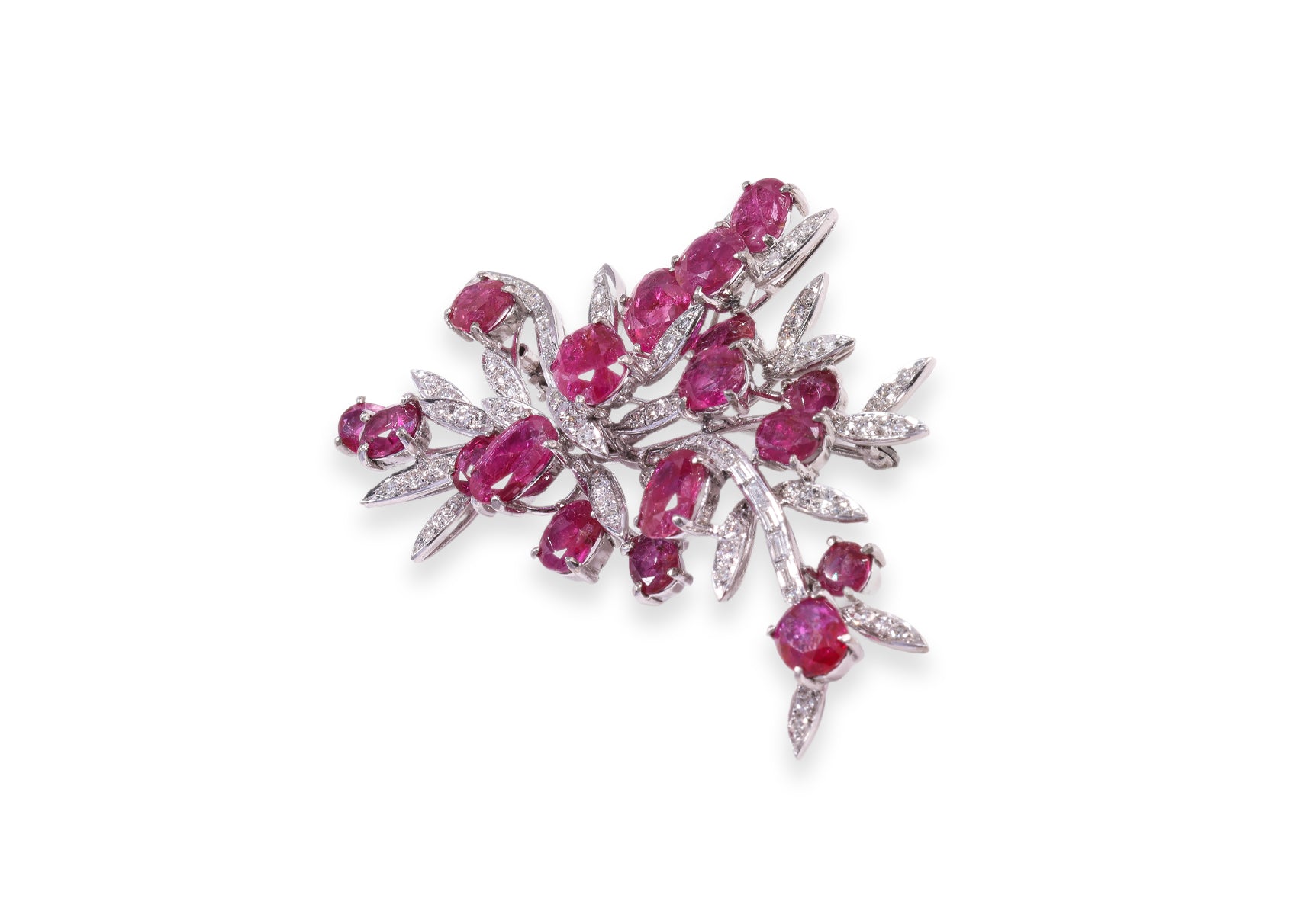A UNHEATED BURMESE RUBY AND DIAMOND BROOCH
