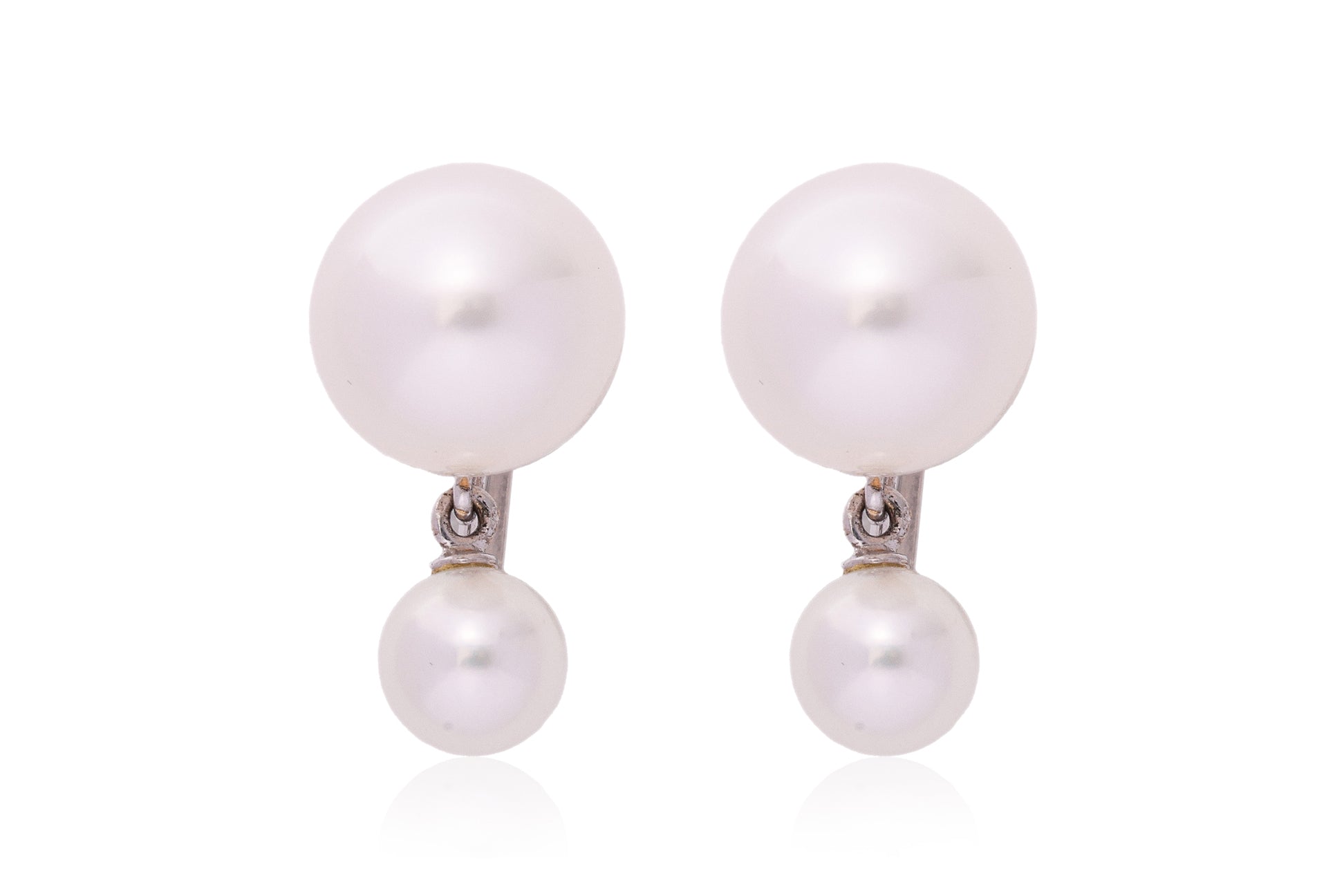 A PAIR OF AKOYA CULTURED PEARL DROP EARRINGS