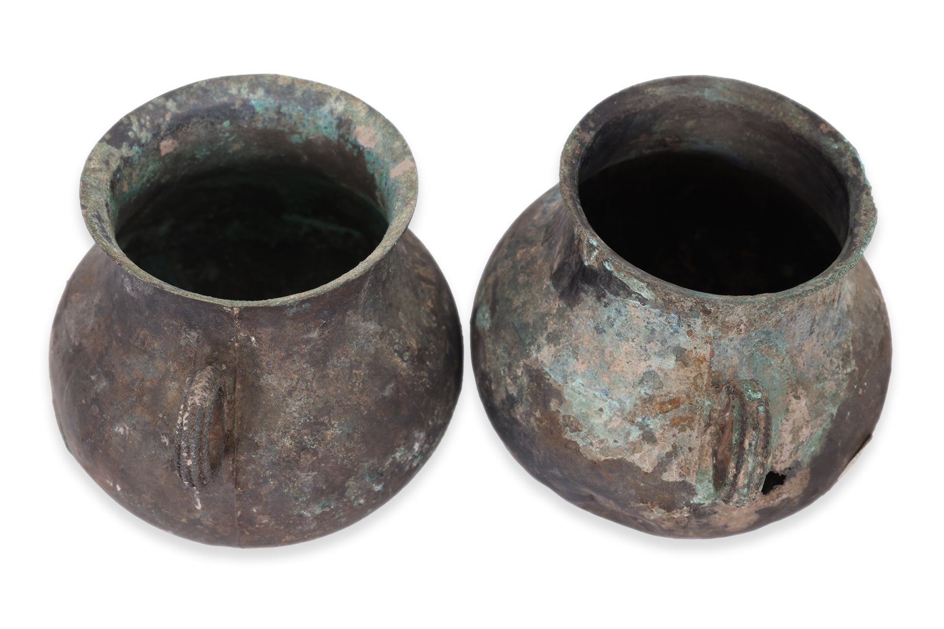 TWO BRONZE FOOD VESSELS, MOU