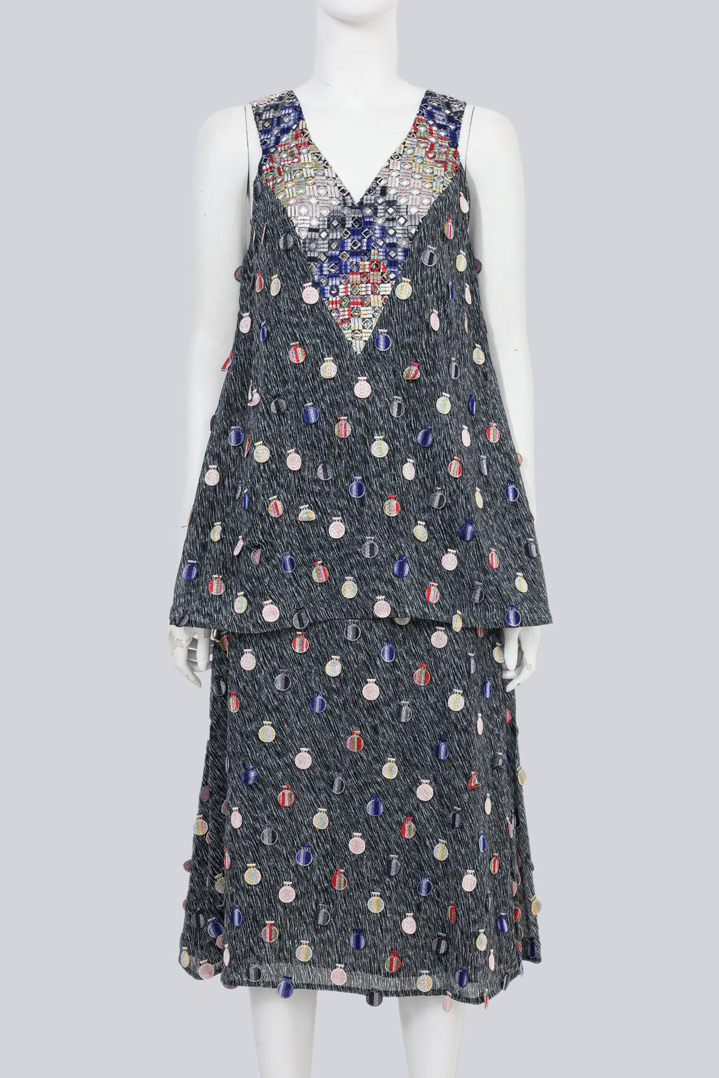MARCO DE VINCENZO - A GREY SET WITH MULTICOLORED SEWN IN TABS