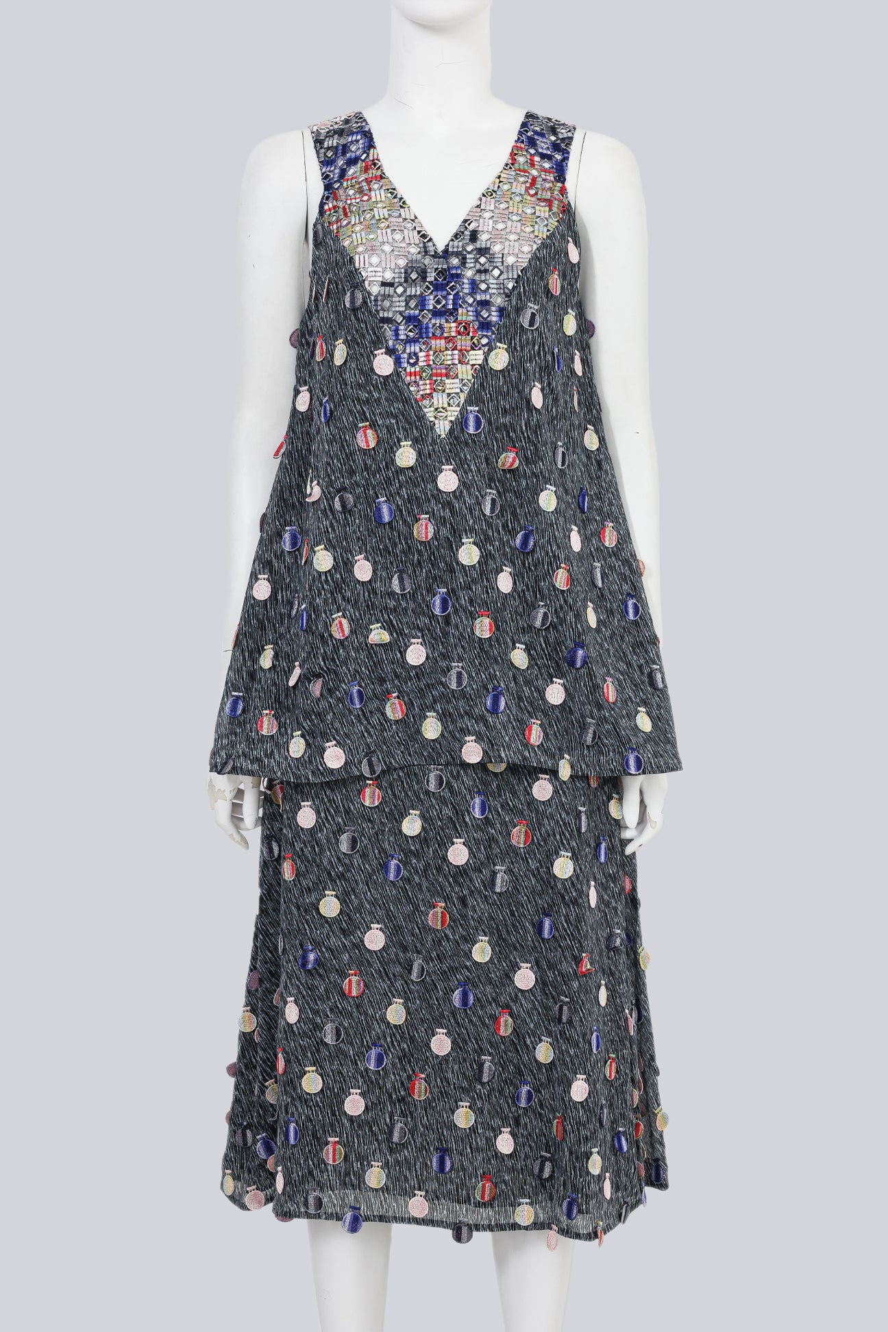 MARCO DE VINCENZO - A GREY SET WITH MULTICOLORED SEWN IN TABS