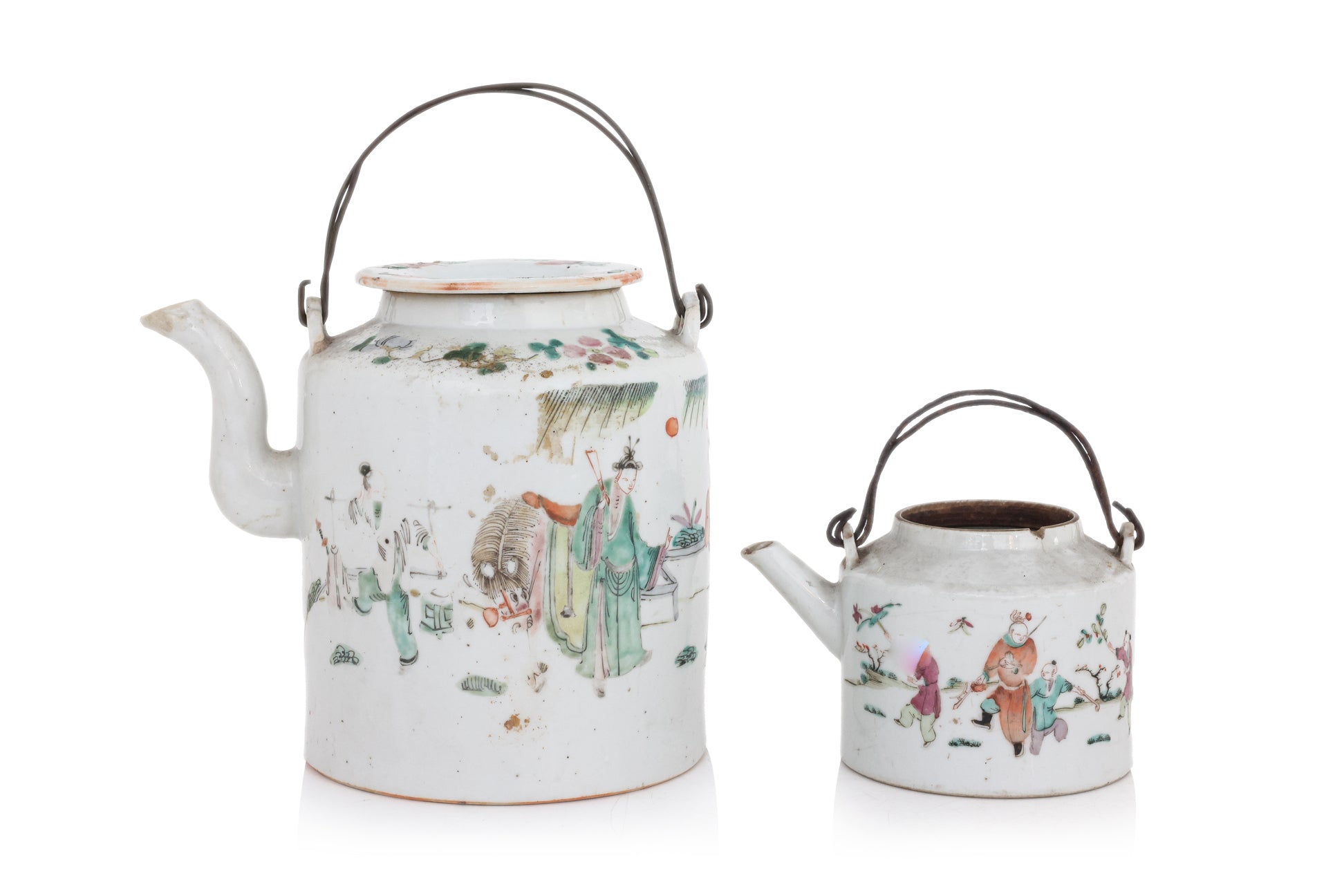A GROUP OF FOUR FAMILLE ROSE PORCELAIN TEAPOTS