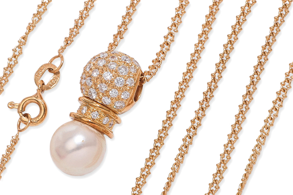 AN AKOYA CULTURED PEARL AND DIAMOND MATCHING SET