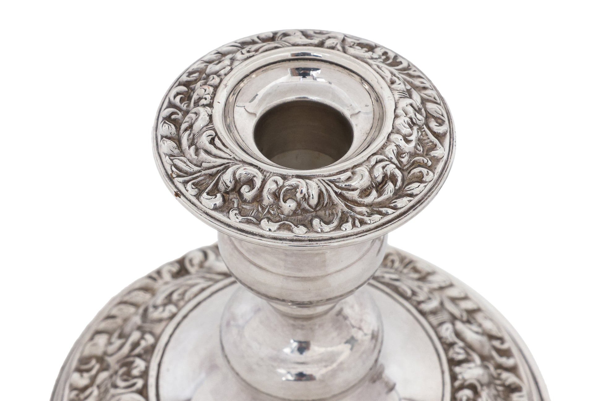 A PAIR OF ENGLISH SILVER PLATED CANDLESTICKS