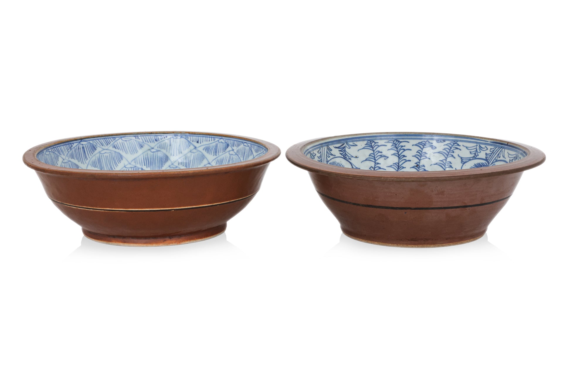 TWO LARGE BLUE AND WHITE 'SWEET PEA' BOWLS